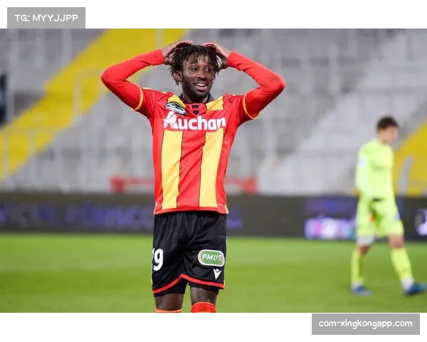 一名球迷因在社交媒体上对洛里昂球员发出死亡威胁被警方调查